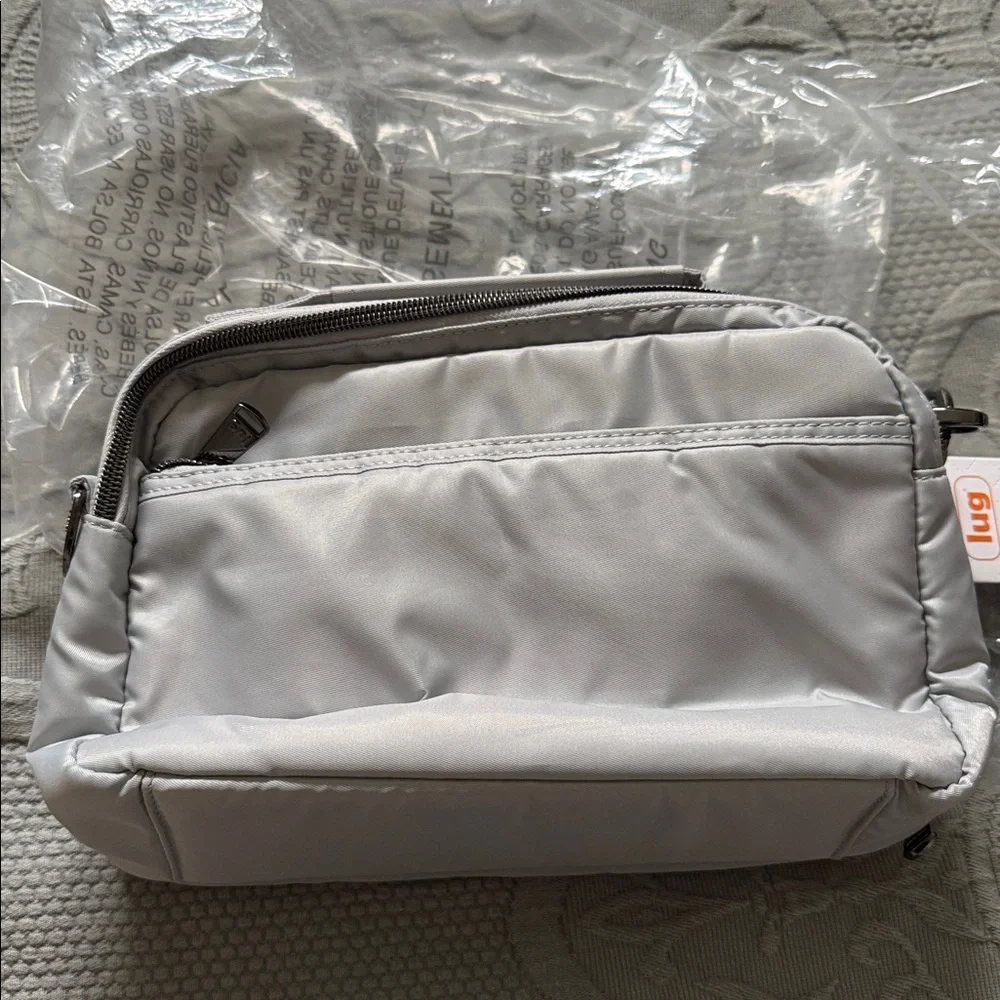 NWT Lug Scoop SE Crossbody Bag - Cloud Grey - Picture 2 of 7